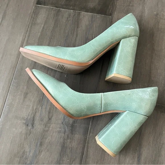 Gabrielle Union Niketa Vegan Leather Square Toe Pumps - Size 6 - Picture 5 of 14